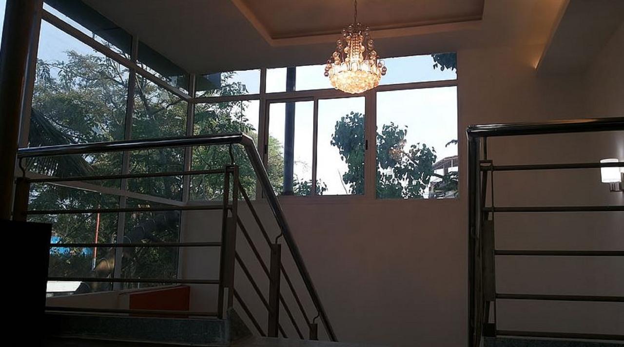 Ebenezer Suites Bangalore Dış mekan fotoğraf